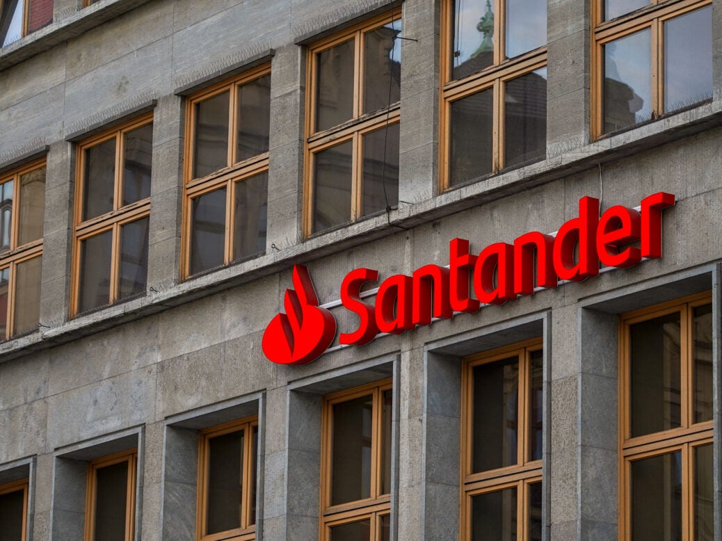 Santander UK fined £108m over anti-money laundering failings, Banco  Santander